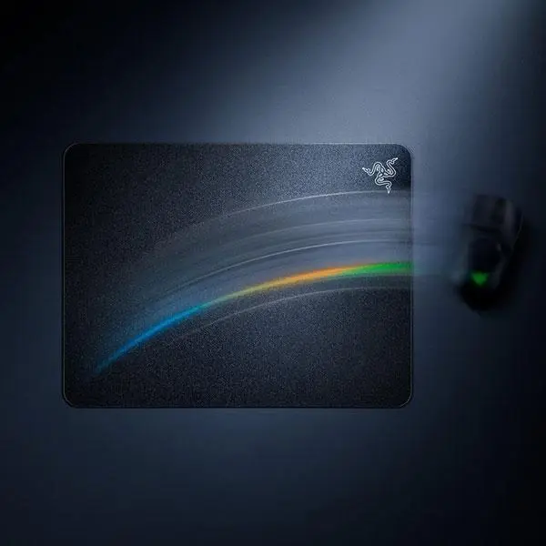Razer-acari-gaming-mouse-mat-large-3-1-n-1. Webp